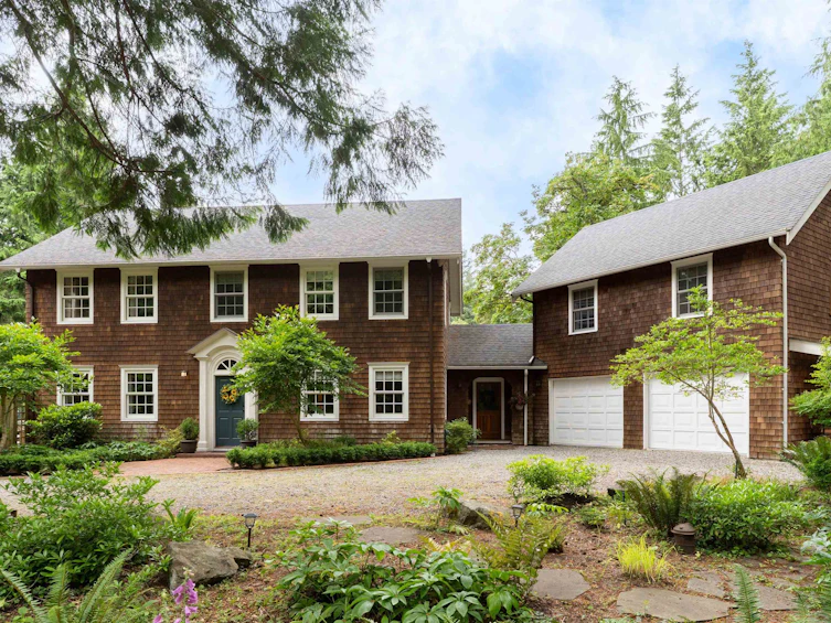 740 Minnows Lane, Bowen Island, BC, V0N 1G2 - 2