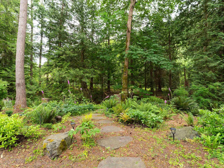 740 Minnows Lane, Bowen Island, BC, V0N 1G2 - 29
