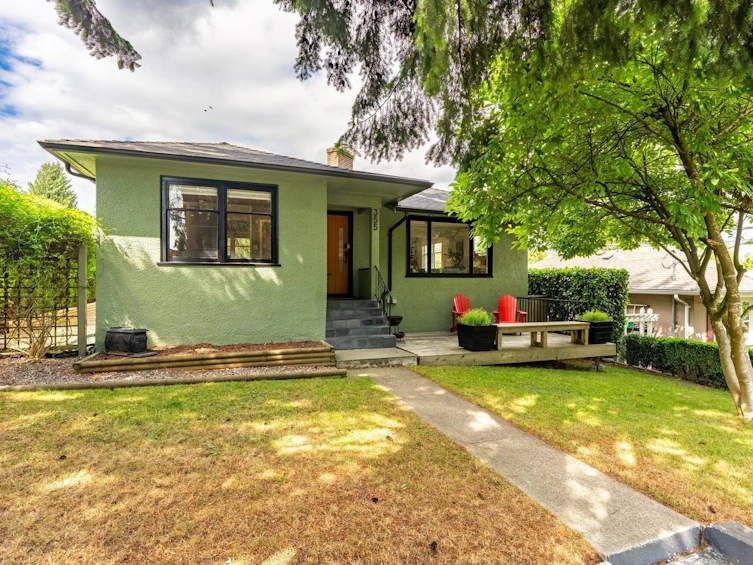 355 Sherbrooke Street, New Westminster, BC, V3L 3M8