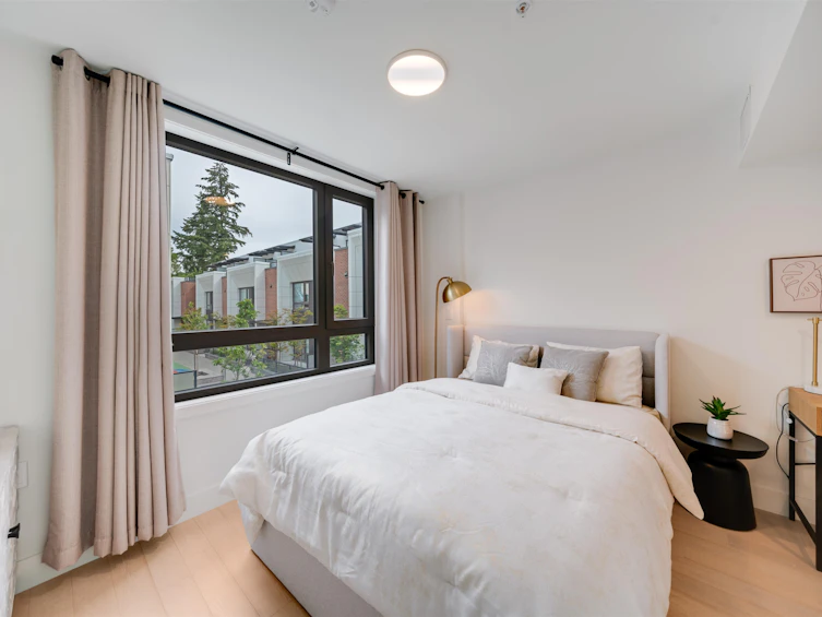 6292 Oak Street, Vancouver, BC, V6M 2W4 - 6