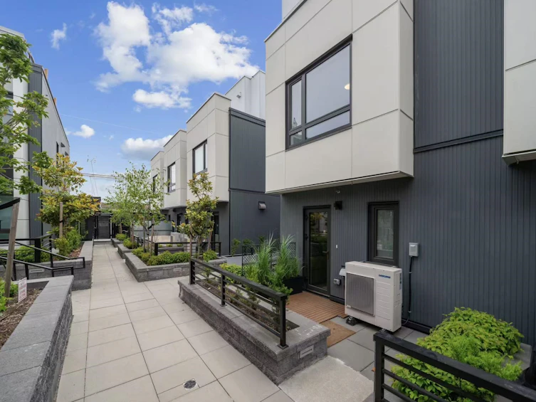 6292 Oak Street, Vancouver, BC, V6M 2W4 - 30