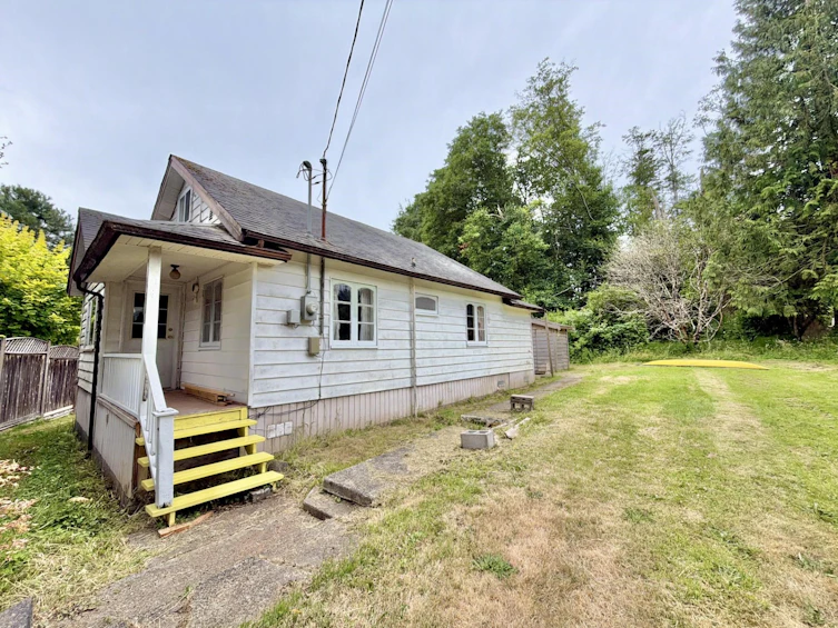 667 Dougall Road, Gibsons, BC, V0N 1V8 - 4