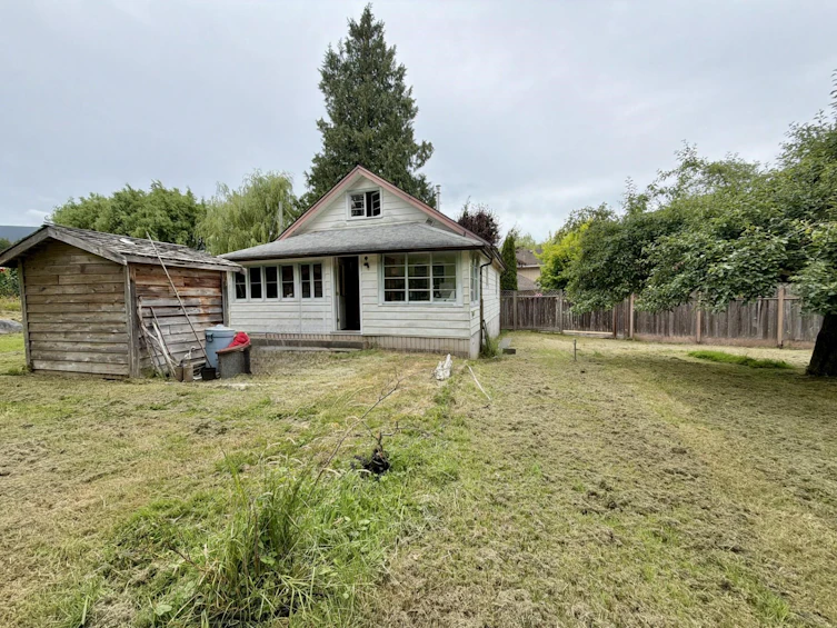 667 Dougall Road, Gibsons, BC, V0N 1V8 - 5
