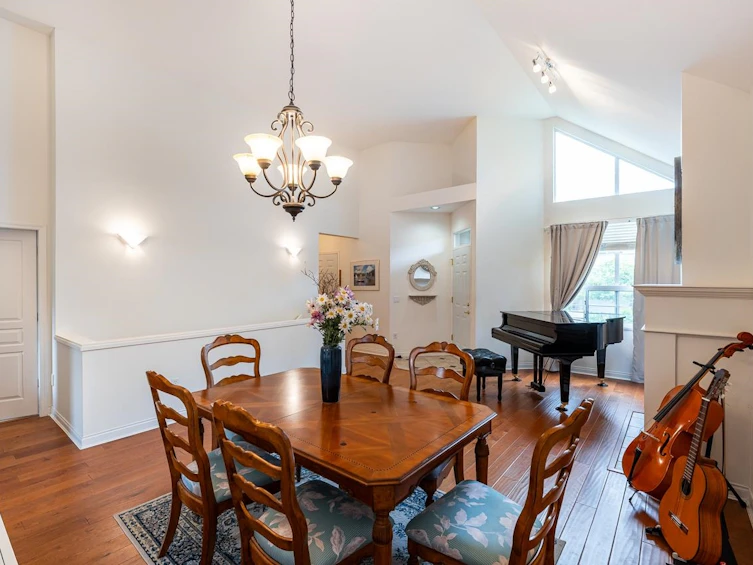 113-1465 Parkway Boulevard, Coquitlam, BC, V3E 3E6 - 6