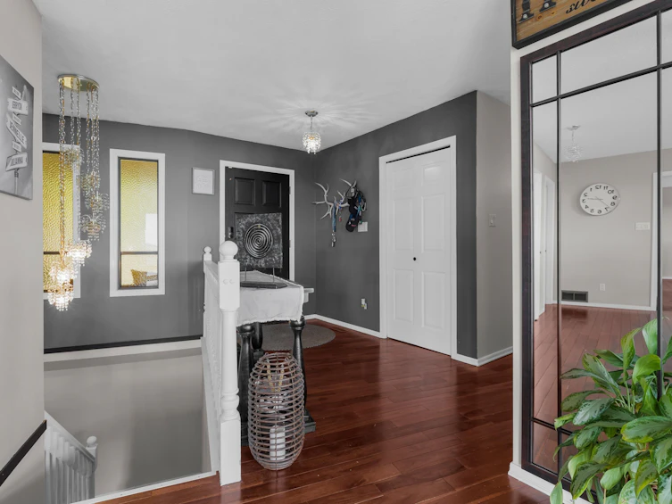 2581 Zurich Drive, Abbotsford, BC, V3G 1C4 - 4