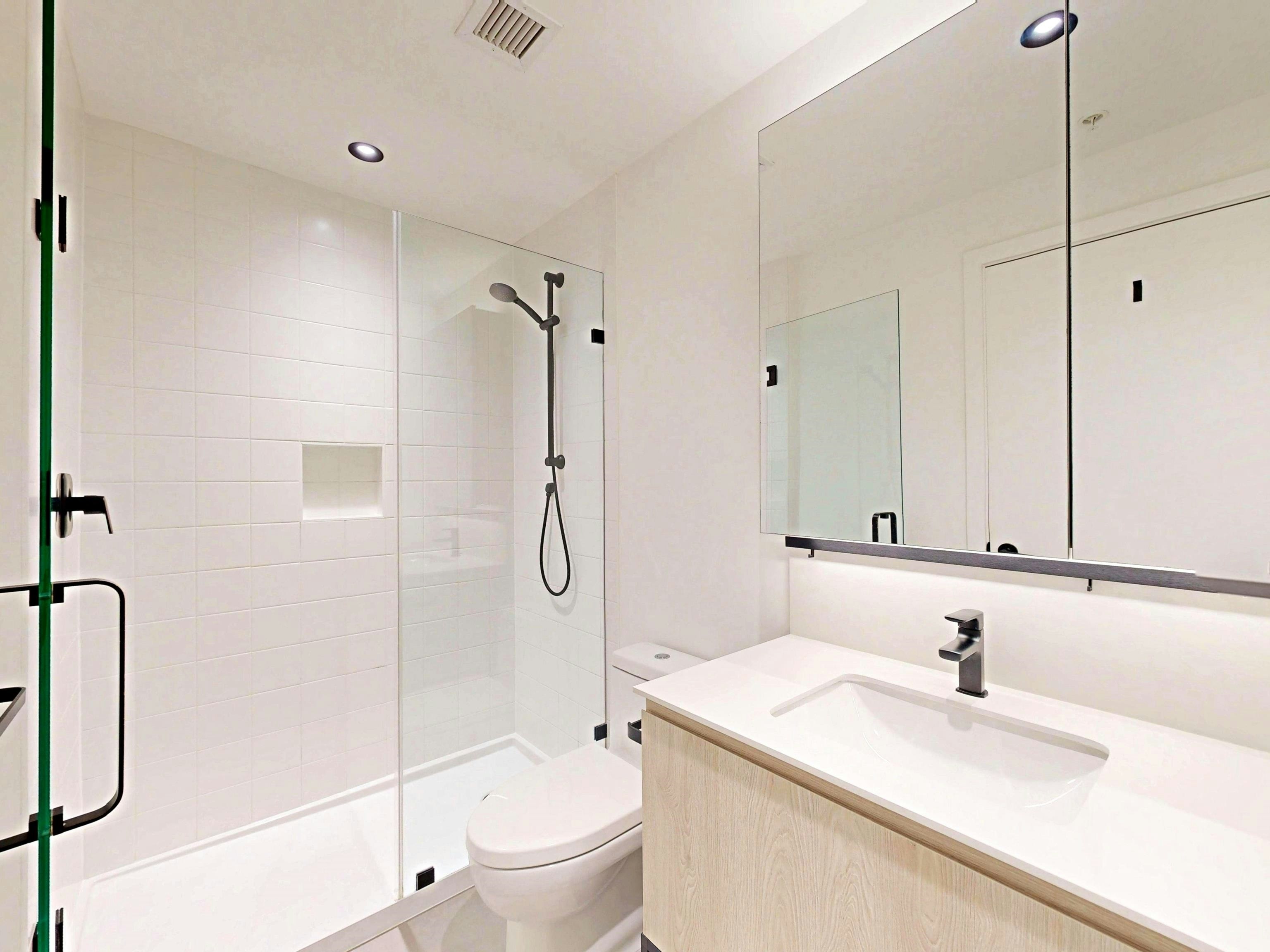 3930 Dumfries Street, Vancouver, BC, V5N 2N7 - 18