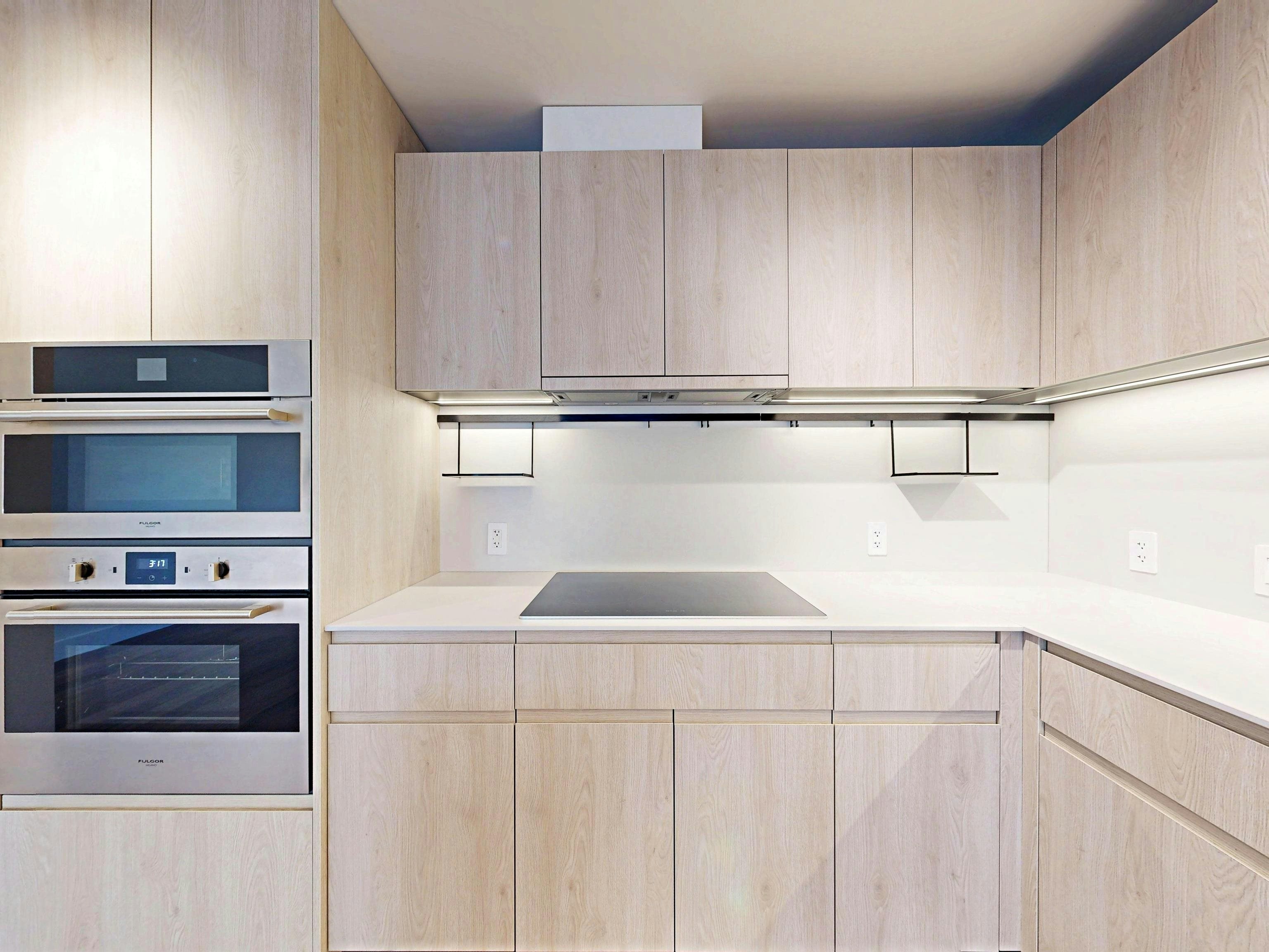 3930 Dumfries Street, Vancouver, BC, V5N 2N7 - 7