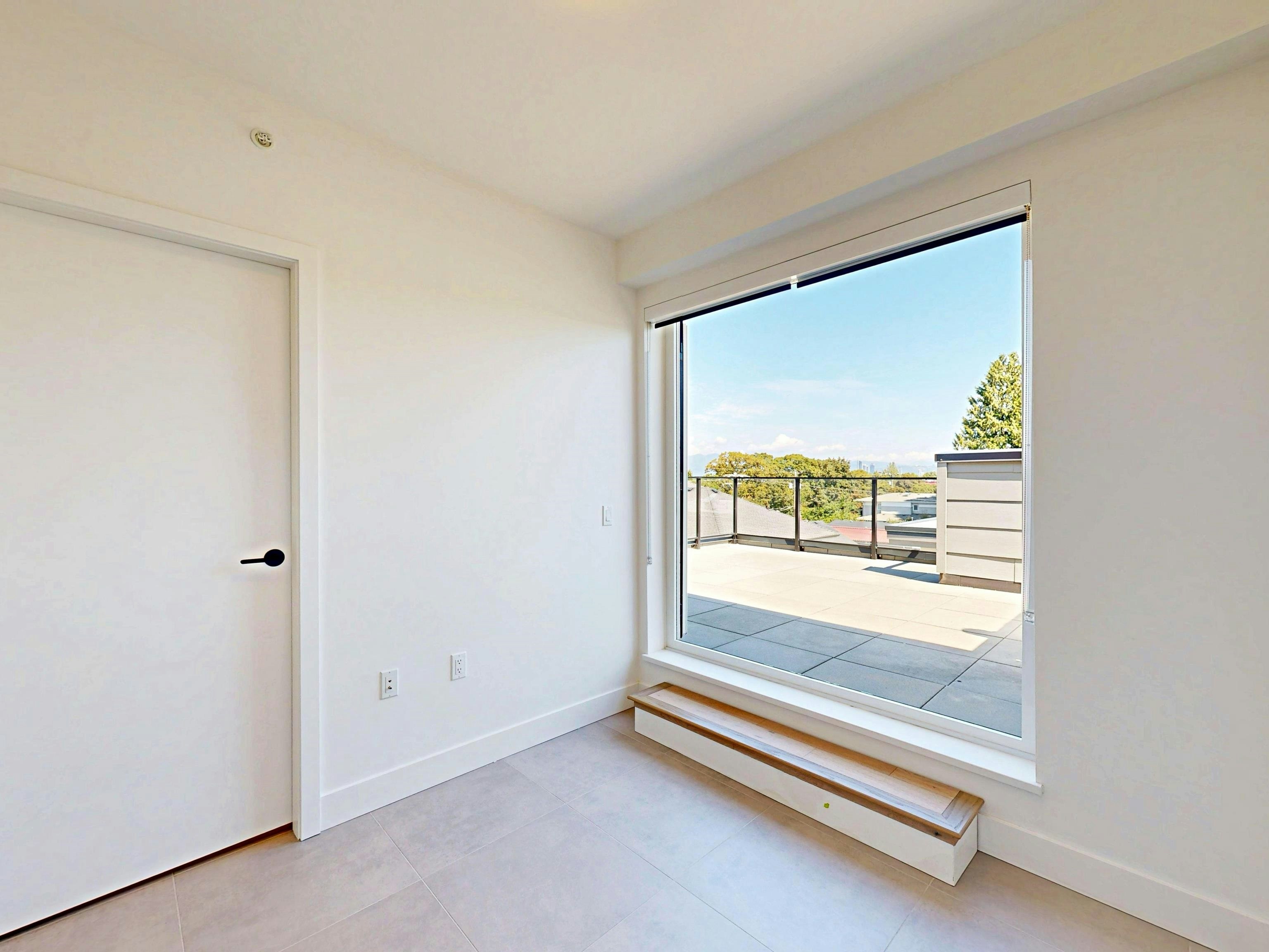 3930 Dumfries Street, Vancouver, BC, V5N 2N7 - 27