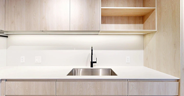 3930 Dumfries Street, Vancouver, BC, V5N 2N7 - 9