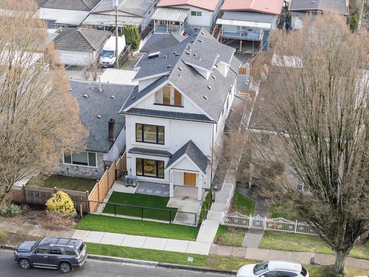 3156-1 E 8th Avenue, Vancouver, BC, V5M 1X6 - 28