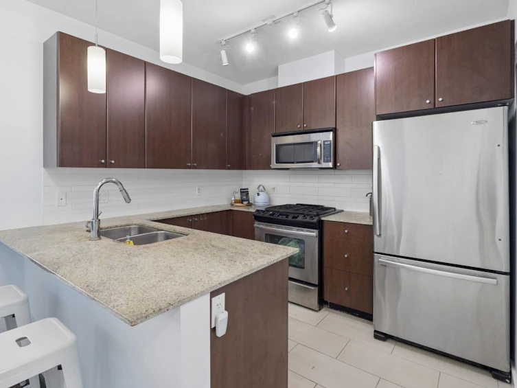 2003-280 Ross Drive, New Westminster, BC, V3L 0C2 - 11