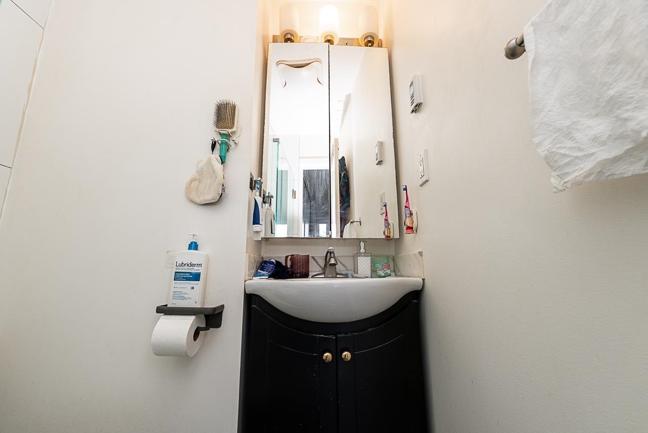 7920 Frobisher Drive, Richmond, BC, V7C 4N5 - 27