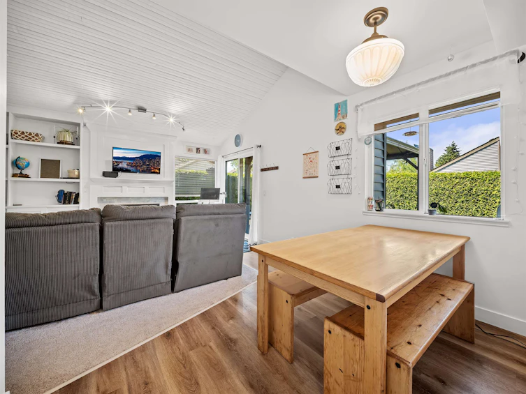 6022 E Greenside Drive, Surrey, BC, V3S 5M8 - 8