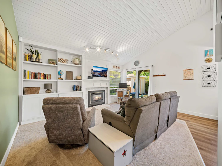6022 E Greenside Drive, Surrey, BC, V3S 5M8 - 12