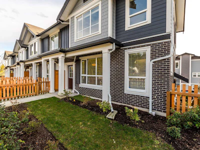 21-7157 210 Street - 3