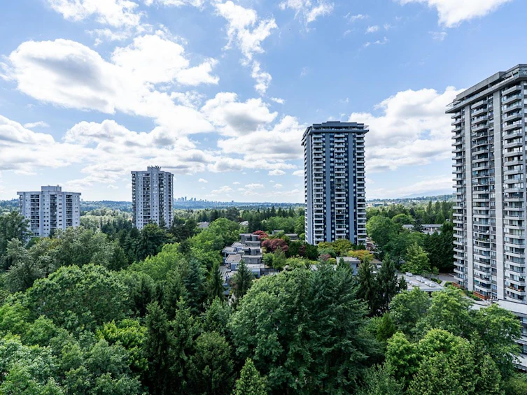 1408-9521 Cardston Court, Burnaby, BC, V3N 4R8