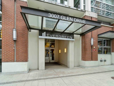 1608-3007 Glen Drive - 4