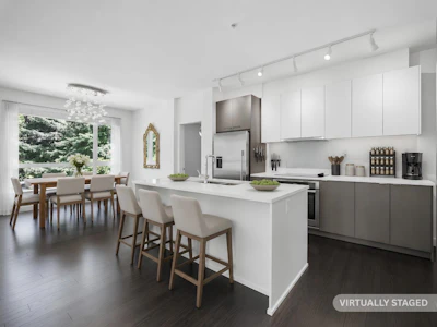 204-1621 Hamilton Avenue - 3