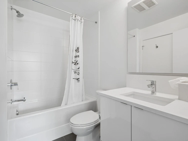 204-1621 Hamilton Avenue, North Vancouver, BC, V7P 0B6 - 20