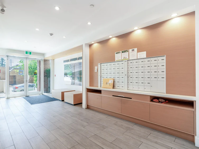 204-1621 Hamilton Avenue, North Vancouver, BC, V7P 0B6 - 30