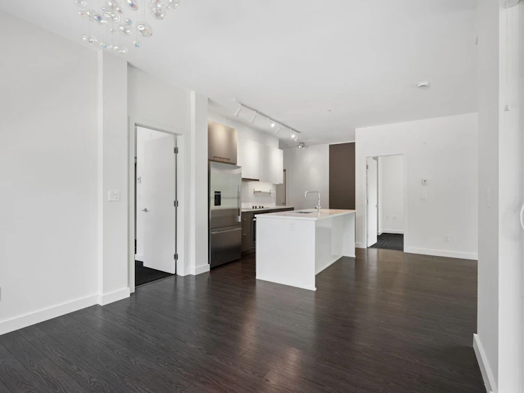 204-1621 Hamilton Avenue, North Vancouver, BC, V7P 0B6 - 14