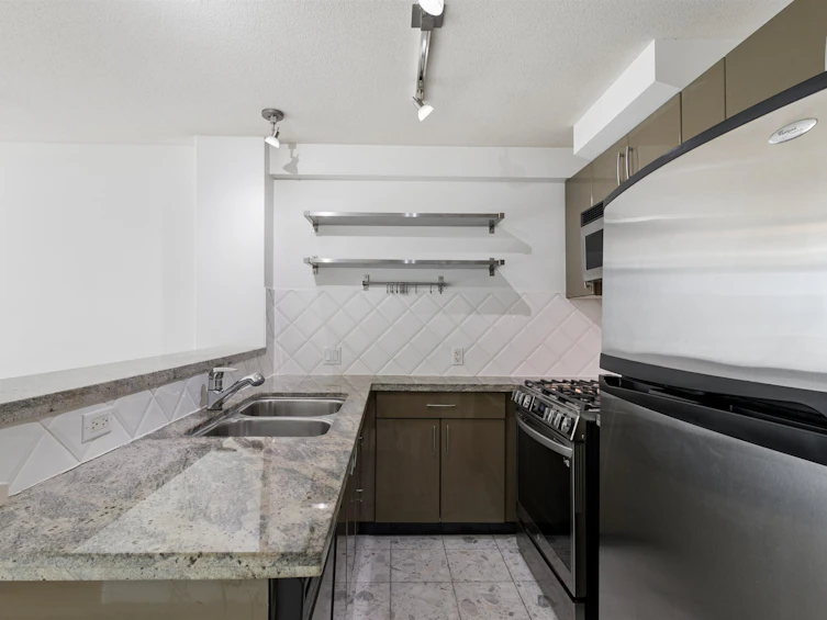 903-1328 W Pender Street, Vancouver, BC, V6E 4T1 - 14