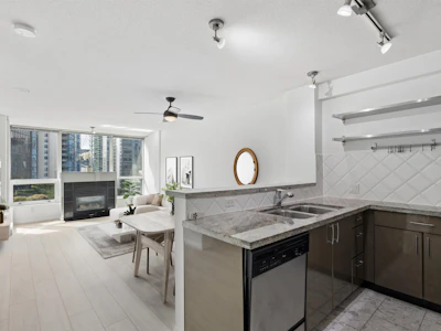 903-1328 W Pender Street - 2