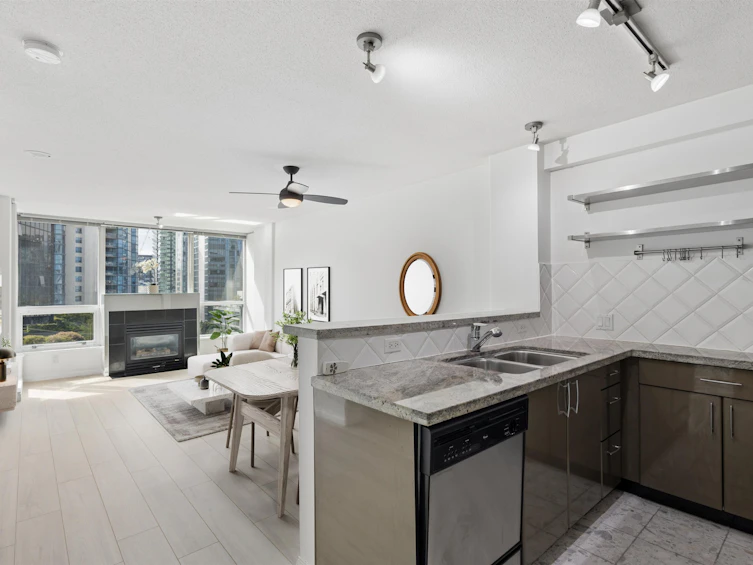 903-1328 W Pender Street, Vancouver, BC, V6E 4T1 - 2