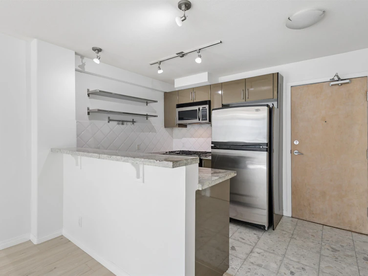 903-1328 W Pender Street, Vancouver, BC, V6E 4T1 - 13