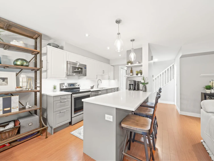 2-9151 Forest Grove Drive, Burnaby, BC, V5A 3Z5 - 16