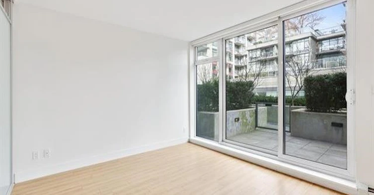 220-159 W 2nd Avenue, Vancouver, BC, V5Y 0L8 - 3