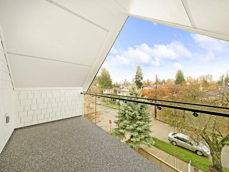 1095 E 14th Avenue, Vancouver, BC, V5T 2P1 - 32