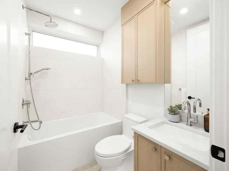 1095 E 14th Avenue, Vancouver, BC, V5T 2P1 - 20