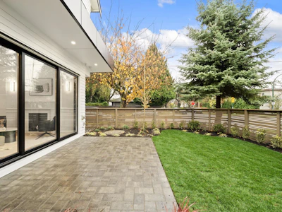 1095 E 14th Avenue - 5