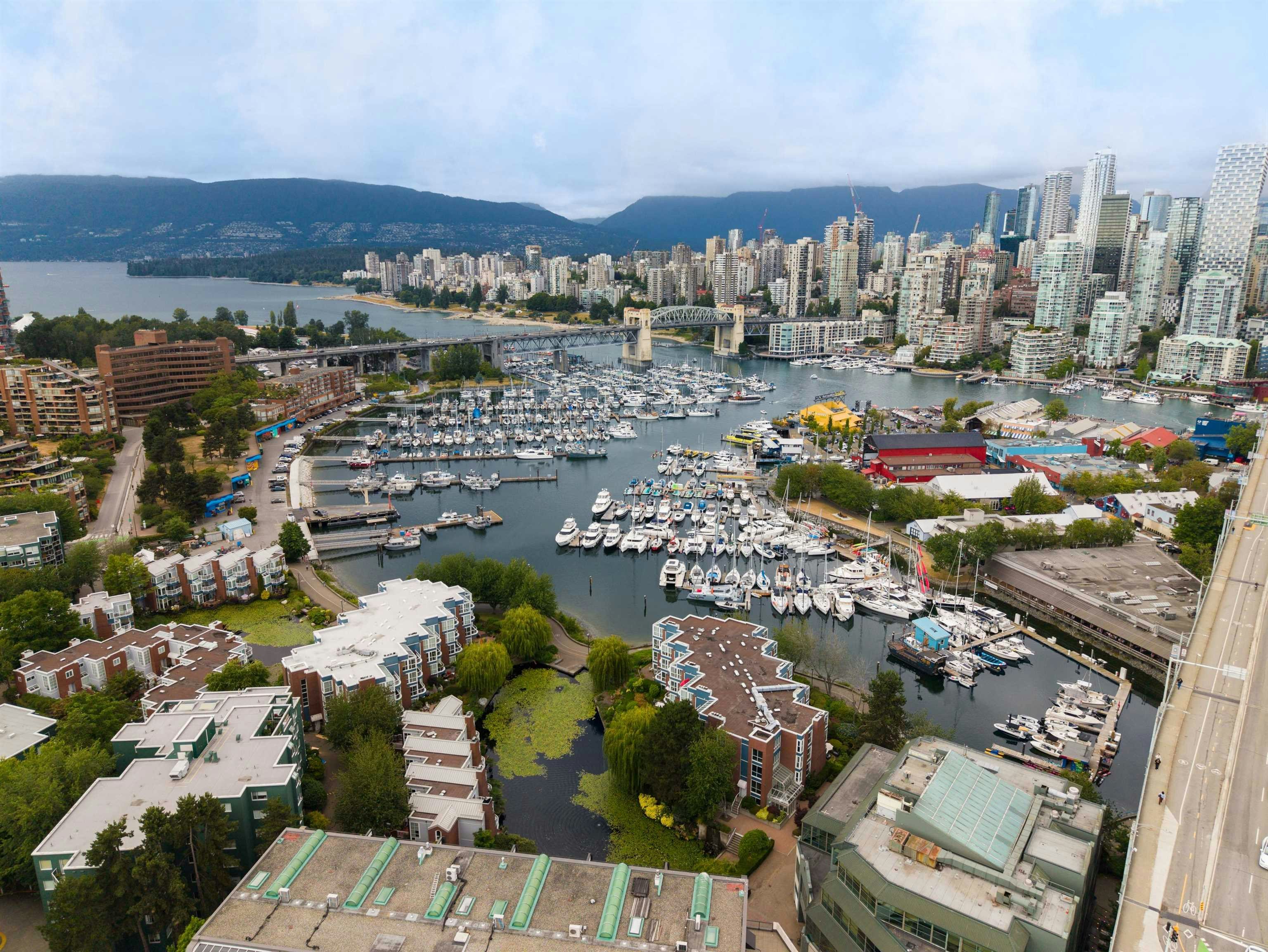 405-1502 Island Park Walk, Vancouver, BC, V6H 3Z8