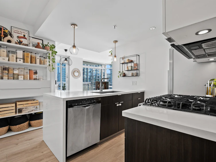 503-1775 Quebec Street, Vancouver, BC, V5T 0E3 - 2