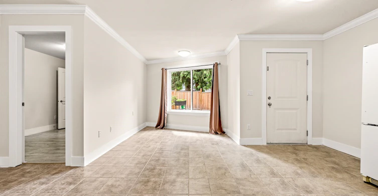 6703 103a Street, Surrey, BC, V3W 8J2 - 3
