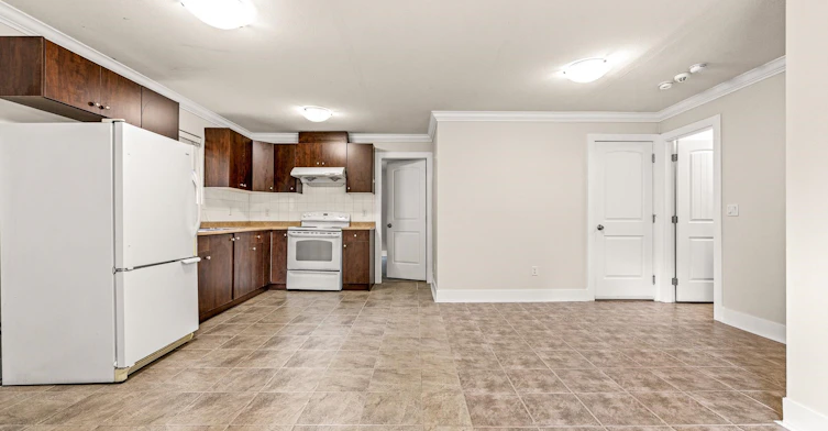6703 103a Street, Surrey, BC, V3W 8J2 - 7
