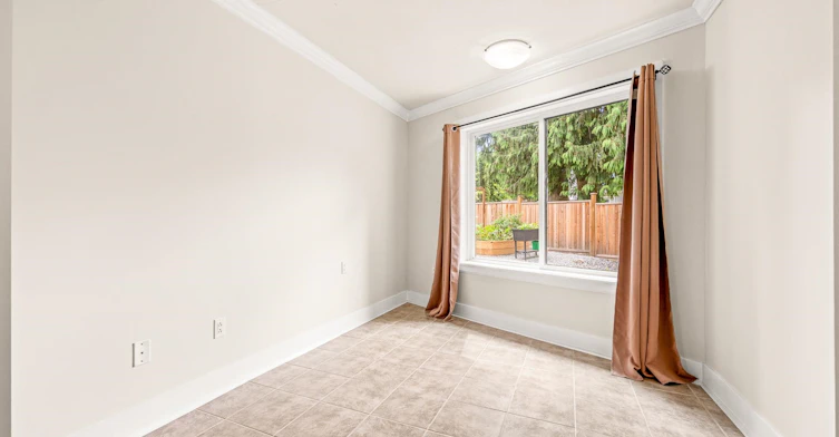 6703 103a Street, Surrey, BC, V3W 8J2 - 4