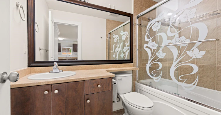 6703 103a Street, Surrey, BC, V3W 8J2 - 10