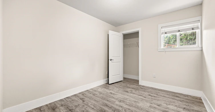 6703 103a Street, Surrey, BC, V3W 8J2 - 11