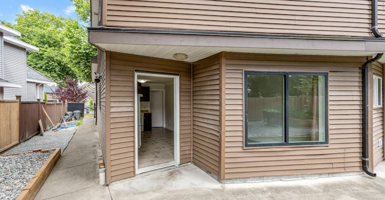 6703 103a Street, Surrey, BC, V3W 8J2