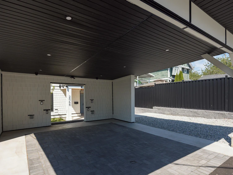 2066 E 1st Avenue, Vancouver, BC, V5N 1B5 - 26