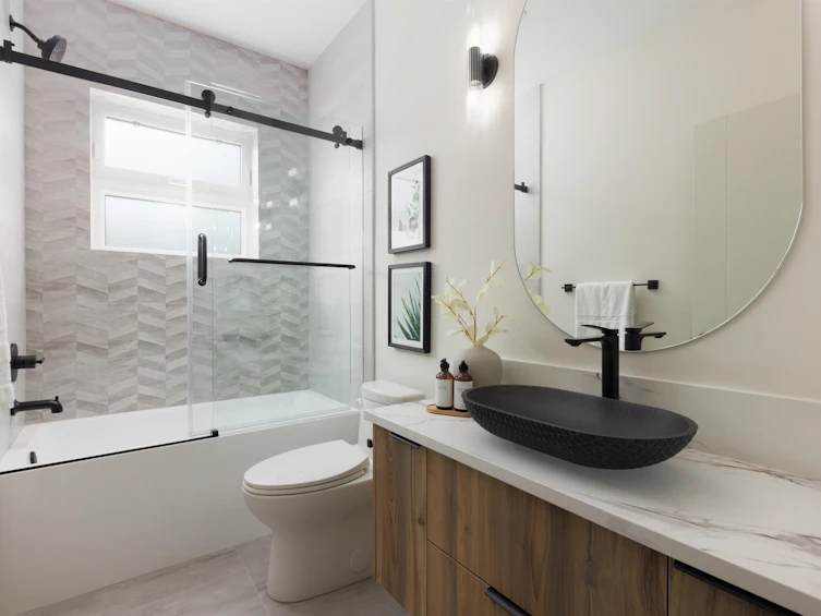 2066 E 1st Avenue, Vancouver, BC, V5N 1B5 - 12