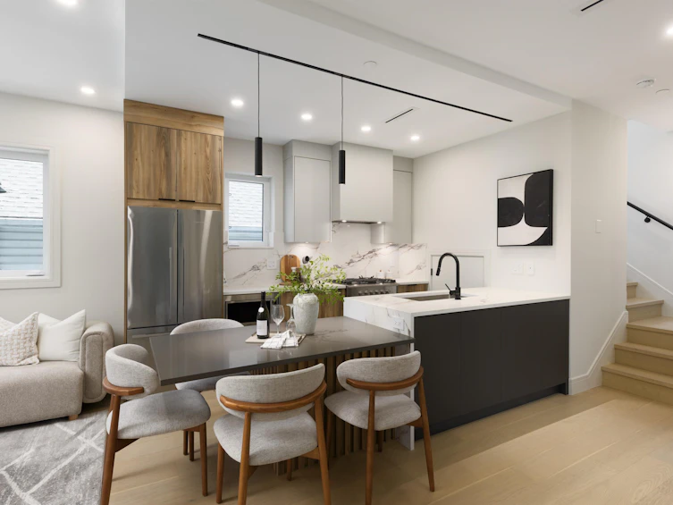 2066 E 1st Avenue, Vancouver, BC, V5N 1B5 - 8