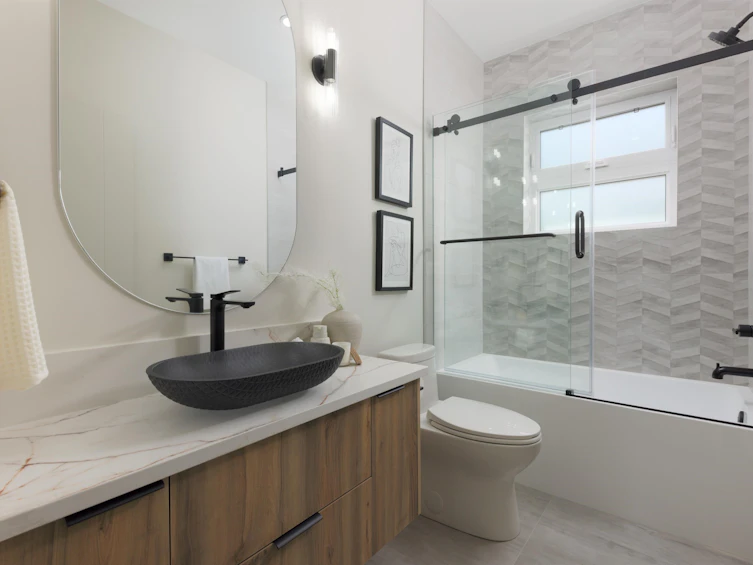 2068 E 1st Avenue, Vancouver, BC, V5N 1B5 - 11