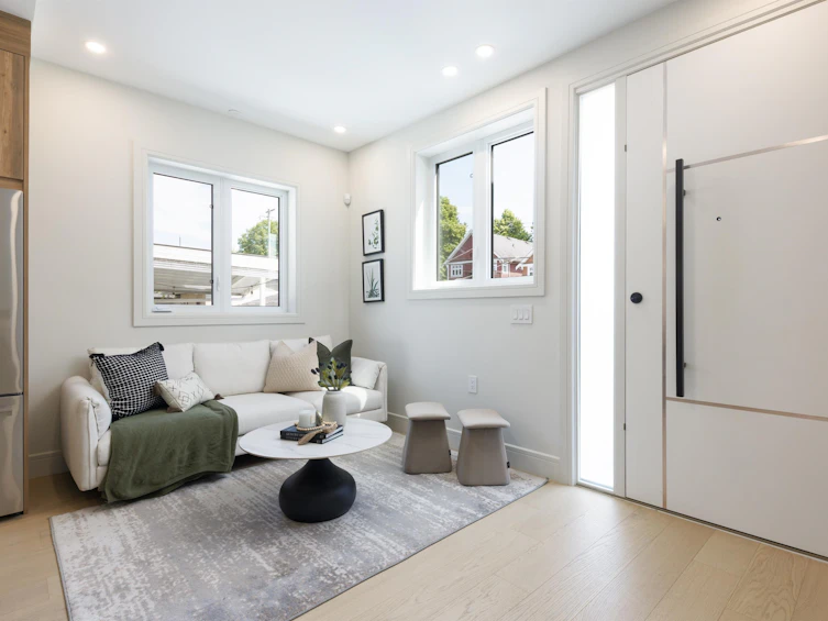 2068 E 1st Avenue, Vancouver, BC, V5N 1B5 - 6