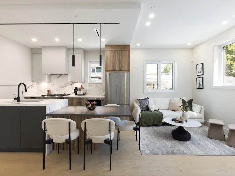 2068 E 1st Avenue, Vancouver, BC, V5N 1B5 - 3