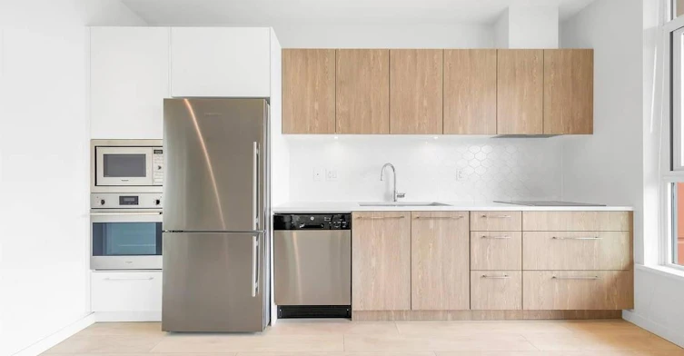 8xx-691 North Road, Burnaby, BC, V3J 0H9 - 2