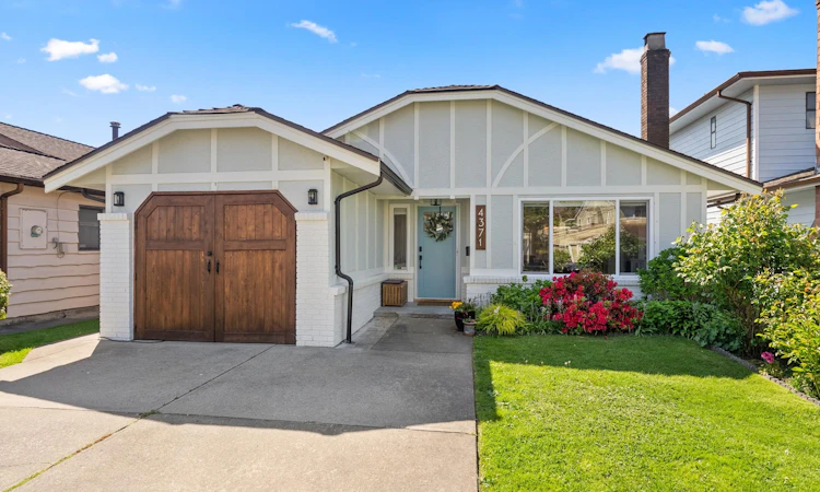 4371 Hermitage Drive